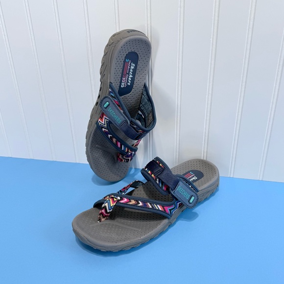 Bundle of Adidas and Skechers sandals, women’s Size 8 - Picture 3 of 17